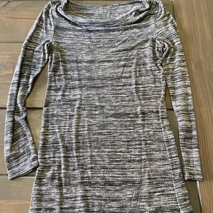 Cute and flattering long sleeve top
